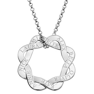 Interlocking Circles Engraved Names Necklace